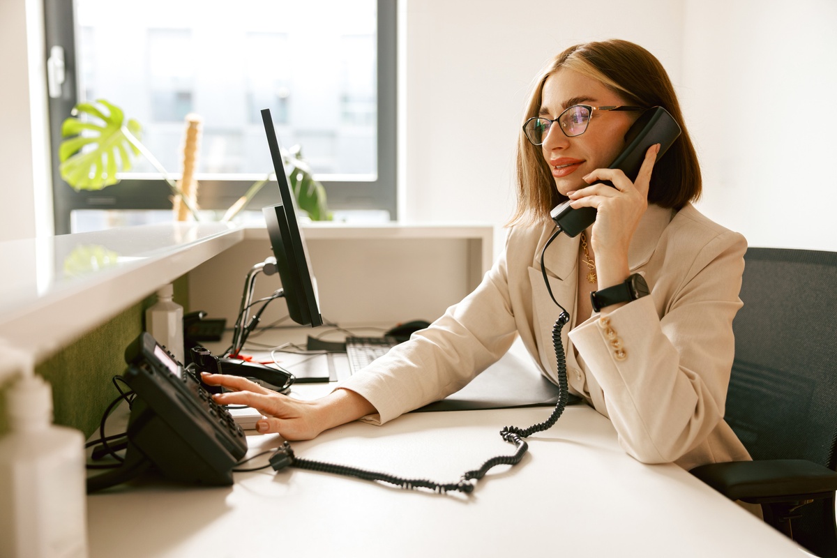 Business woman working in an office.